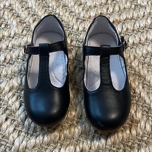 L’Amour size 11 black shoes